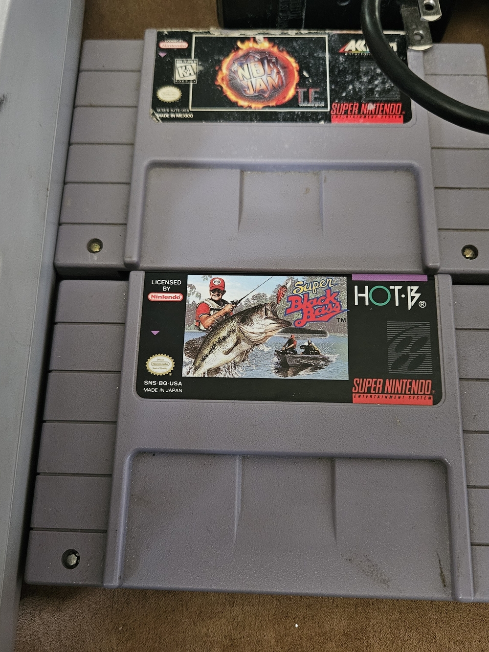 Super Nintendo - Picture 3 of 5
